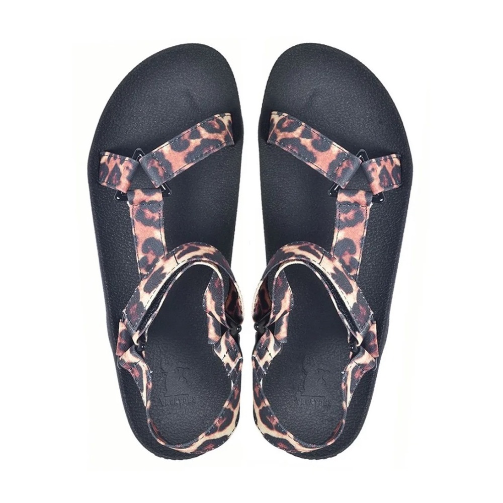 Cacatoes Manaus Sport Sandal in Leopard